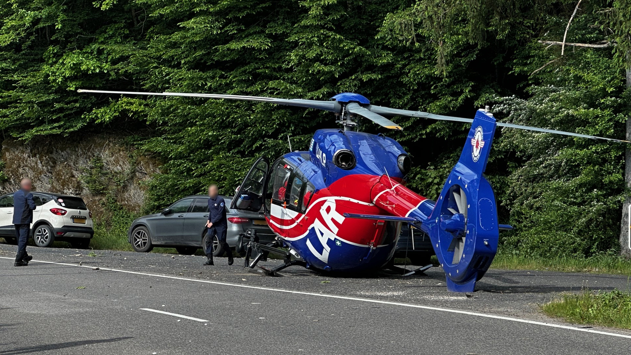 Close call between Nothum and Bavigne: video: Rescue helicopter forced into hard landing after hitting tree branch Close call between Nothum and Bavigne: video: Rescue helicopter forced into hard landing after hitting tree branch