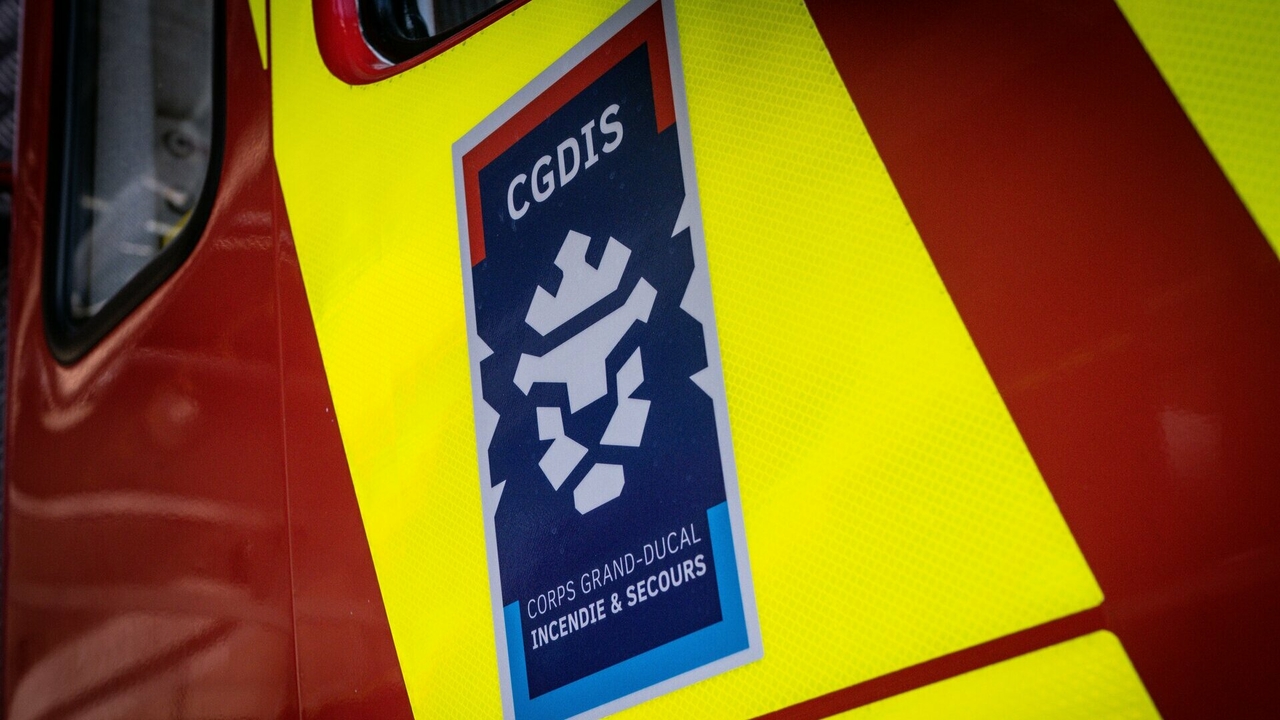 Emergency services: Two injured in road accidents, two fires extinguished on Monday Emergency services: Two injured in road accidents, two fires extinguished on Monday