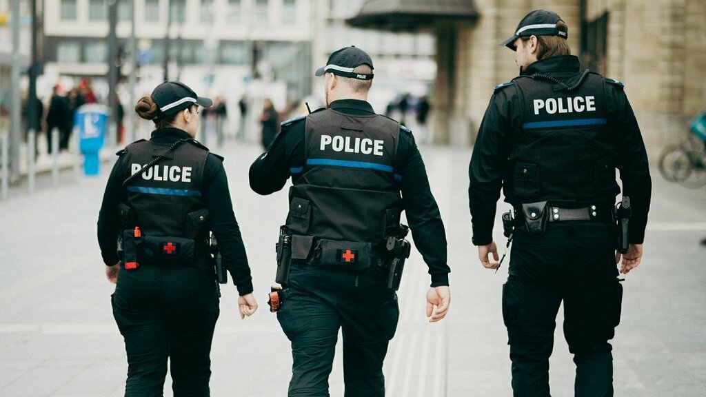 Gare neighbourhood: Police officers sustain injuries during intervention Gare neighbourhood: Police officers sustain injuries during intervention