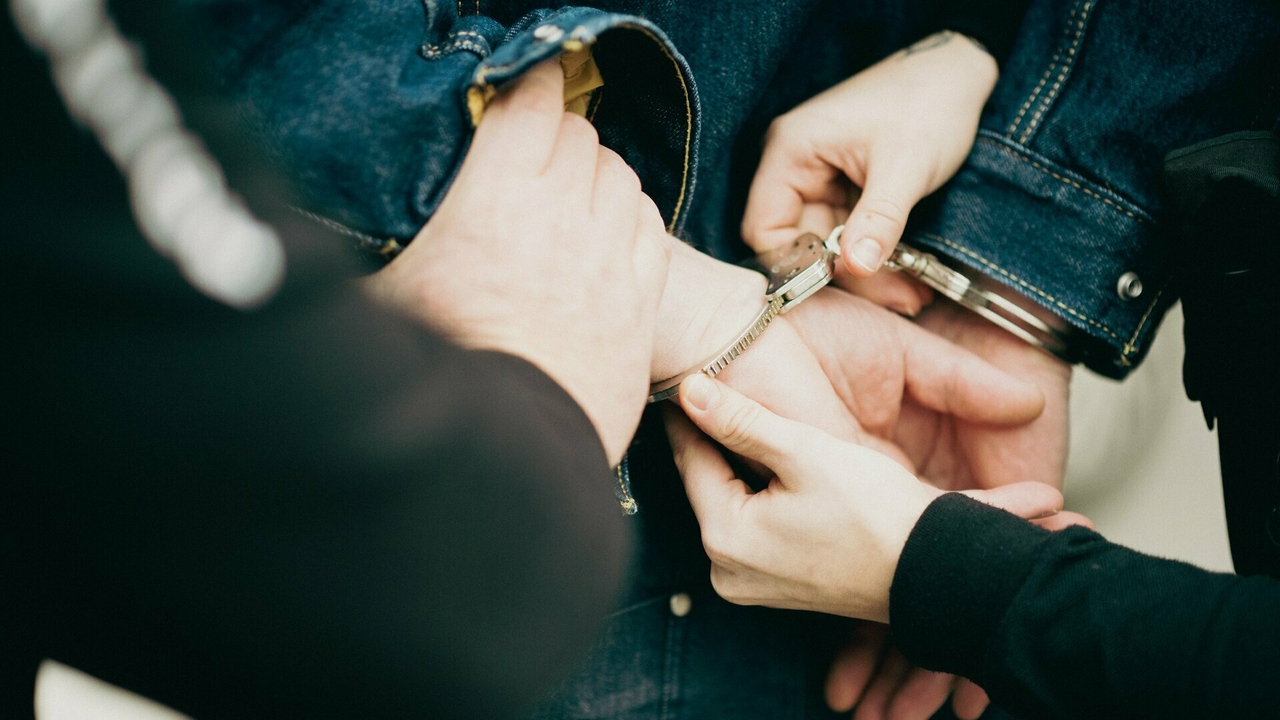 Police bulletin: One arrested in Gare robbery attempt, separate attacker at large after Hollerich mugging Police bulletin: One arrested in Gare robbery attempt, separate attacker at large after Hollerich mugging