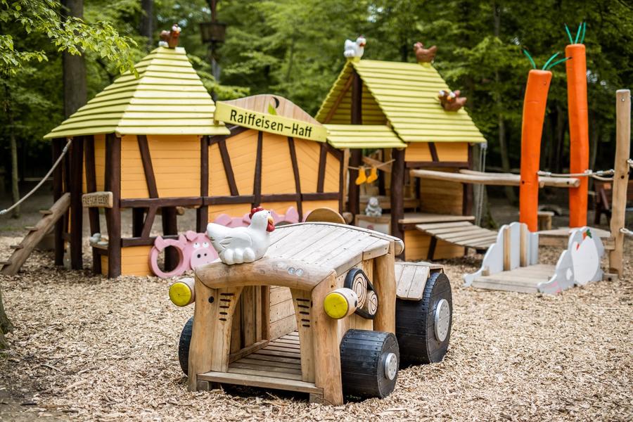 ‘Raiffeisen Labyrinth’: New inclusive playground introduced at Parc Merveilleux ‘Raiffeisen Labyrinth’: New inclusive playground introduced at Parc Merveilleux